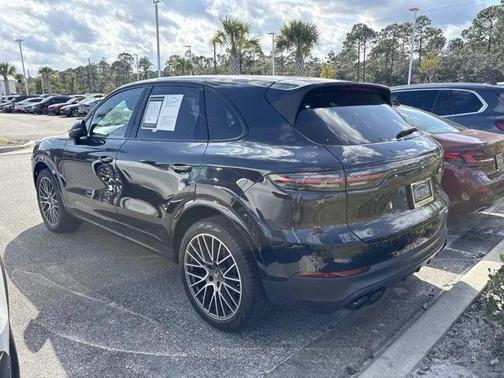2022 Porsche Cayenne Platinum Edition