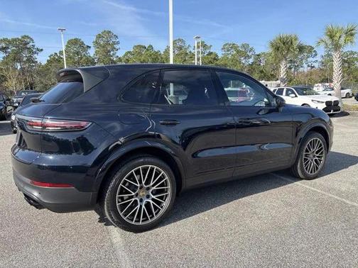 2022 Porsche Cayenne Platinum Edition