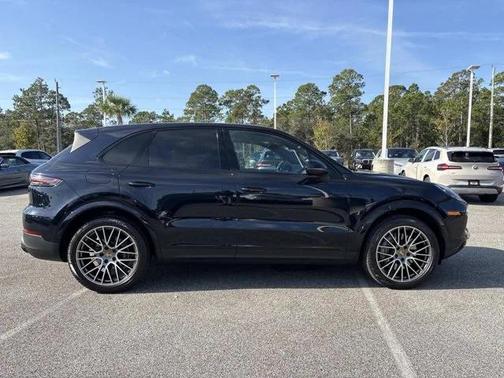 2022 Porsche Cayenne Platinum Edition