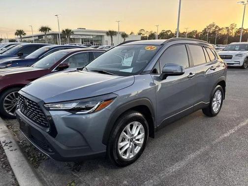 2024 Toyota Corolla Cross LE