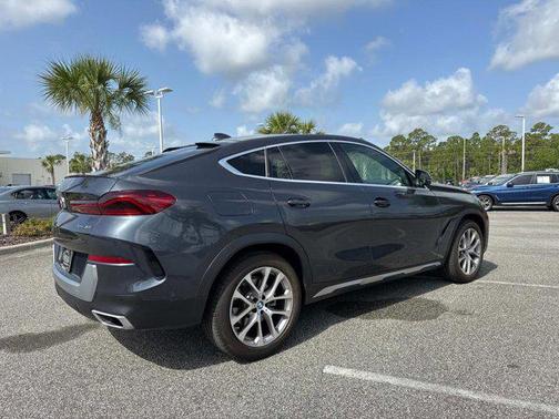 2022 BMW X6 xDrive40i