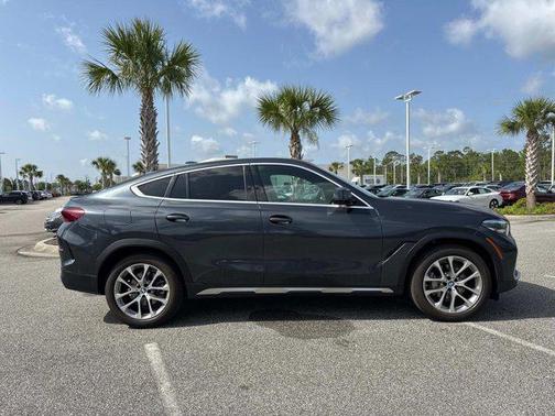 2022 BMW X6 xDrive40i