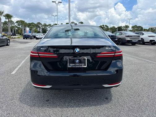 2025 BMW 530 i xDrive