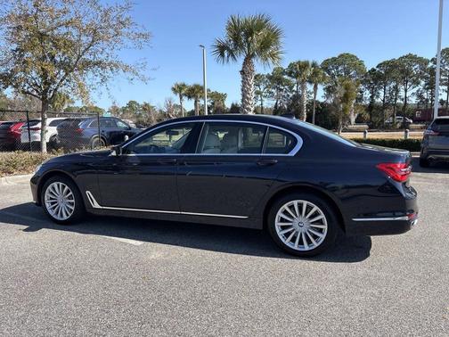2018 BMW 740 740i