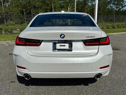 2025 BMW 330 i