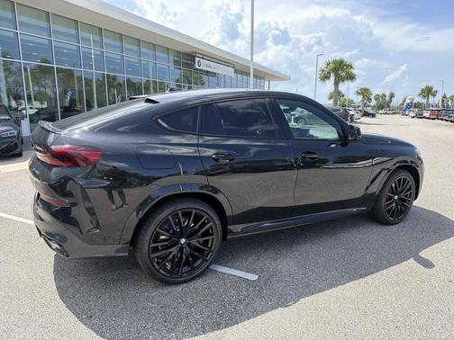 Black Sapphire Metallic 2027 BMW X6 xDrive40i