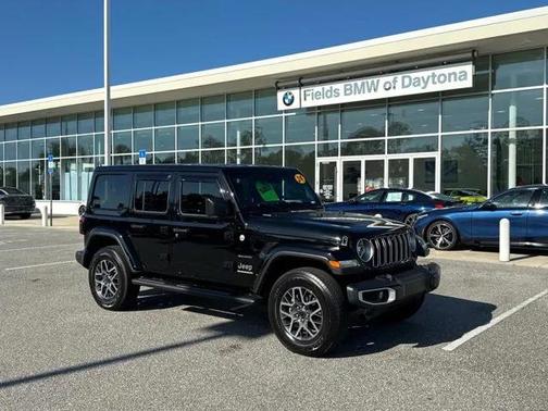 2024 Jeep Wrangler 4-Door Sahara 4x4