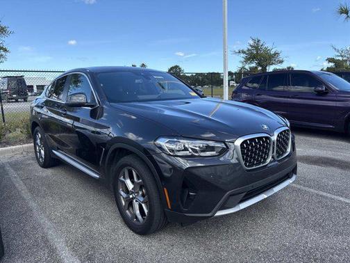 2024 BMW X4 xDrive30i