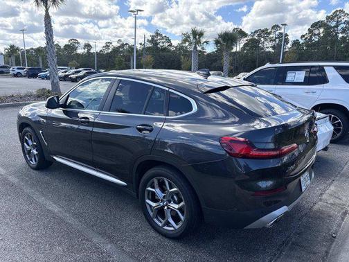 2024 BMW X4 xDrive30i