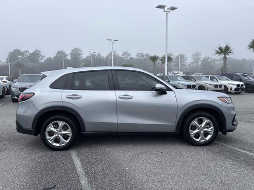 2023 Honda HR-V LX