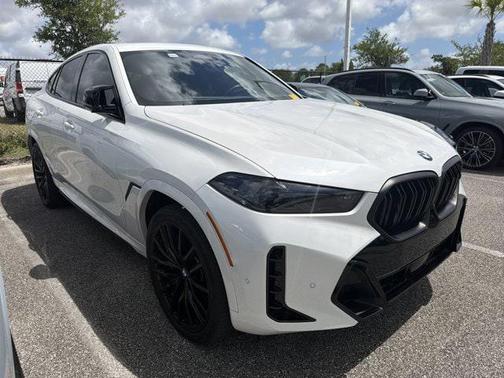 Mineral White Metallic 2024 BMW X6 M60i