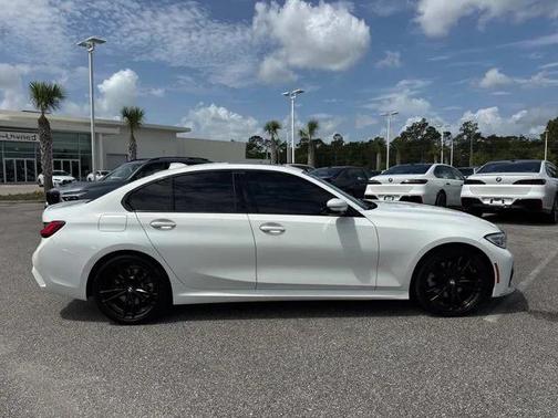 2022 BMW 330 330i