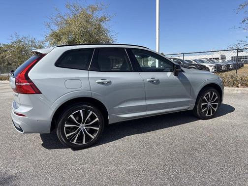 2025 Volvo XC60 B5 Plus