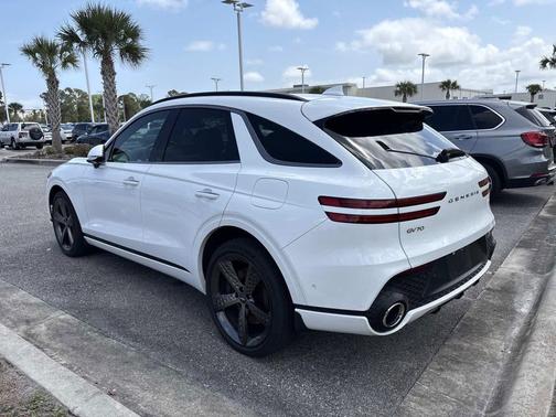 Alta White 2025 Genesis GV70 2.5T AWD