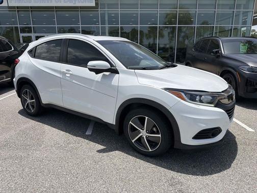 Platinum White Pearl 2022 Honda HR-V EX