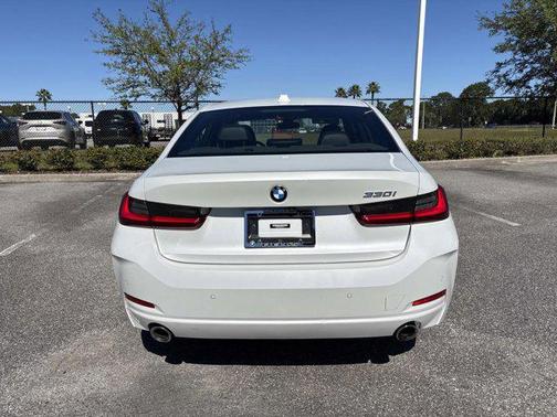 2023 BMW 330 330i