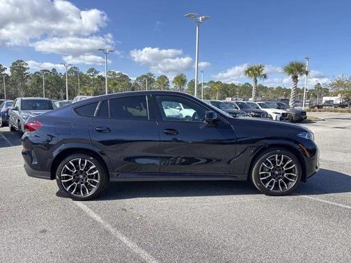 2025 BMW X6 xDrive40i