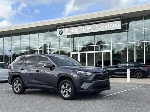 2022 Toyota RAV4 Hybrid XLE