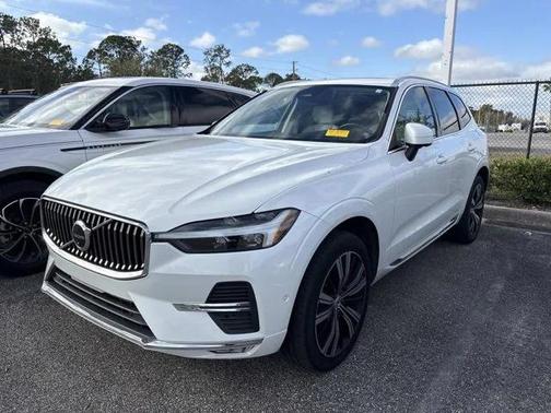 2022 Volvo XC60 B6 Inscription