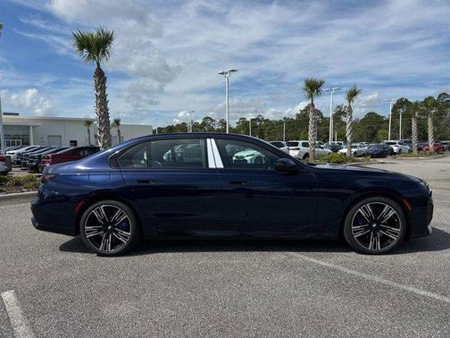 2025 BMW 760 i xDrive