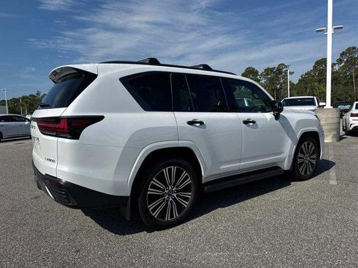 2024 Lexus LX 600 Luxury