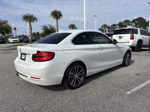 2018 BMW 230 230i