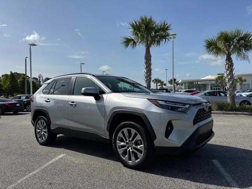 2023 Toyota RAV4 XLE Premium
