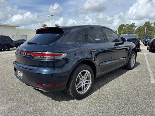 2020 Porsche Macan Base