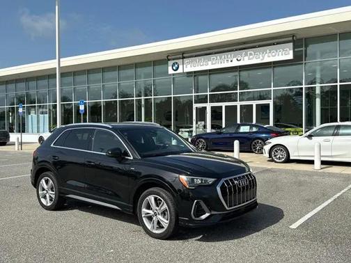 2021 Audi Q3 45 S line Premium