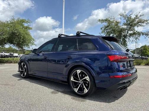 2023 Audi SQ7 4.0T Premium Plus