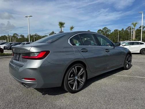 2024 BMW 330 i