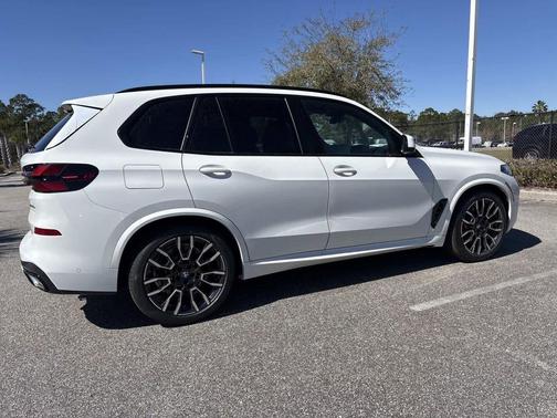 Alpine White 2026 BMW X5 PHEV xDrive50e