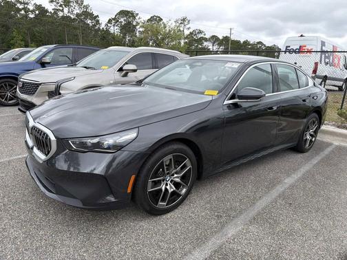 Dark Graphite 2026 BMW 530 530i
