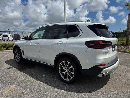 2025 BMW X5 xDrive40i