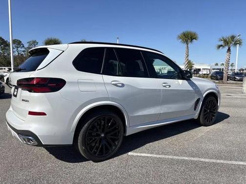 2026 BMW X5 M60i