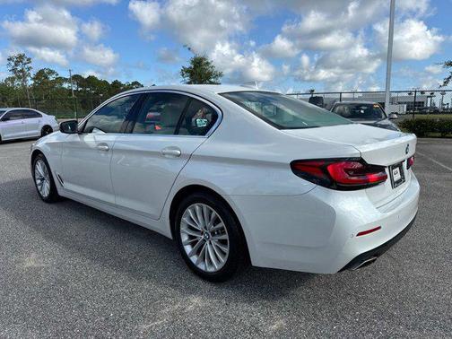 2023 BMW 530 i