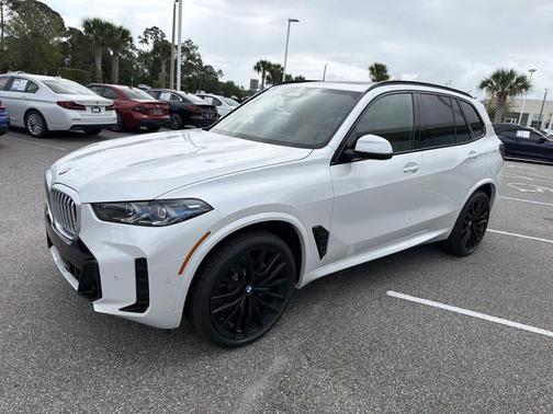 Mineral White Metallic 2026 BMW X5 sDrive40i