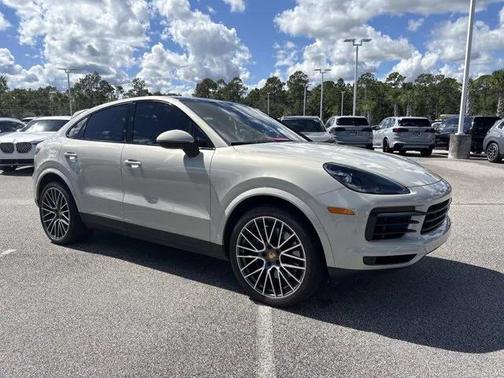 2022 Porsche Cayenne Cayenne