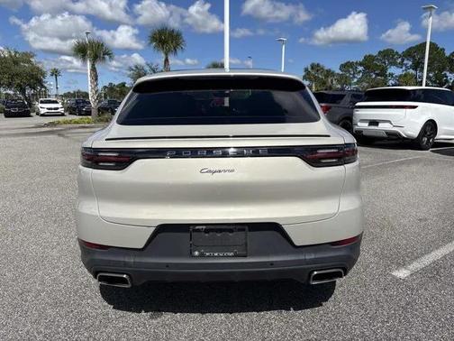2022 Porsche Cayenne Cayenne