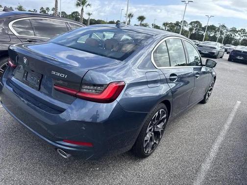 2025 BMW 330 i