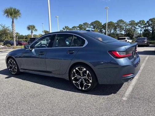 2025 BMW 330 i