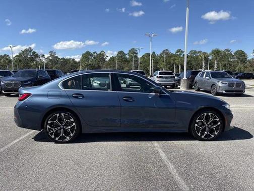 2025 BMW 330 i