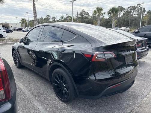 2024 Tesla Model Y Long Range Dual Motor All-Wheel Drive