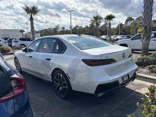2023 BMW 760 i xDrive