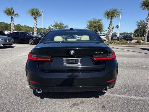 2025 BMW 330 330i Sedan