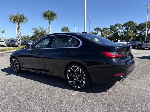 2025 BMW 330 330i Sedan