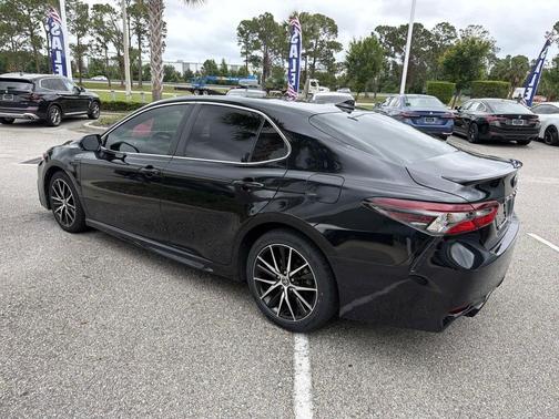 Midnight Black Metallic 2024 Toyota Camry SE