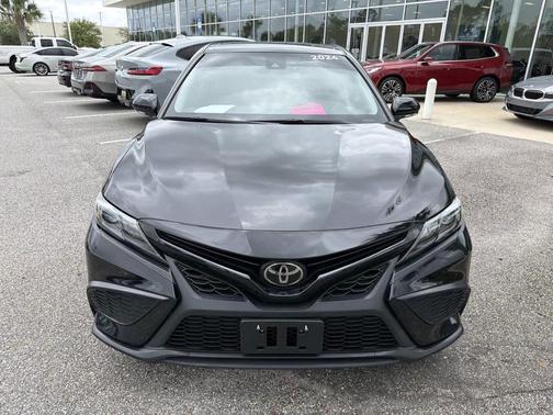 Midnight Black Metallic 2024 Toyota Camry SE