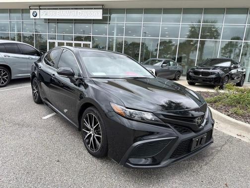 Midnight Black Metallic 2024 Toyota Camry SE