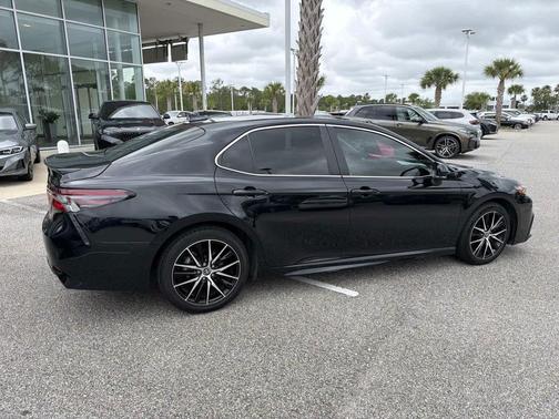 Midnight Black Metallic 2024 Toyota Camry SE